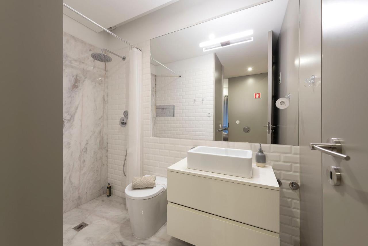 Lovelystay - Stylish Central Apartment By Bolhao Market OOporto Extérieur photo